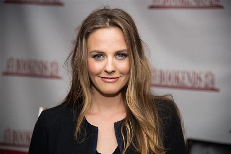 alicia silverstone claims her son has never taken medicine because he s