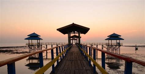 9 Tempat Wisata Alam Dan Pantai Terbaik Di Surabaya Tokopedia Blog