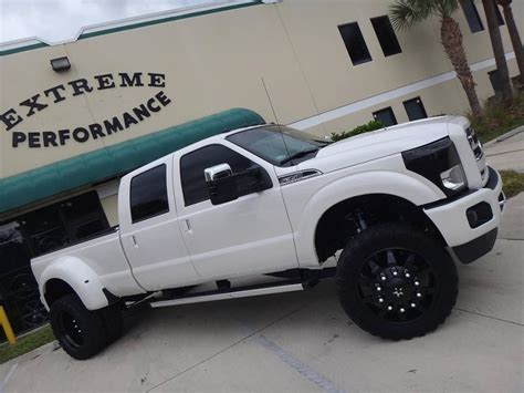 white f350 not big on duallies or ford s but damn this
