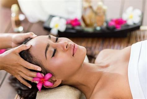 scalp massage lotus holistic therapy