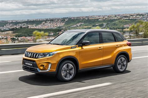 suzuki vitara hybrid    auto express