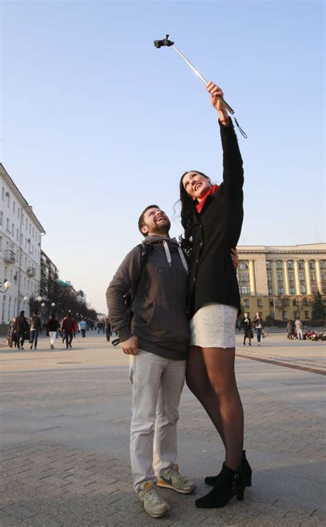 leggy russian olympian tries to set record as world s tallest model