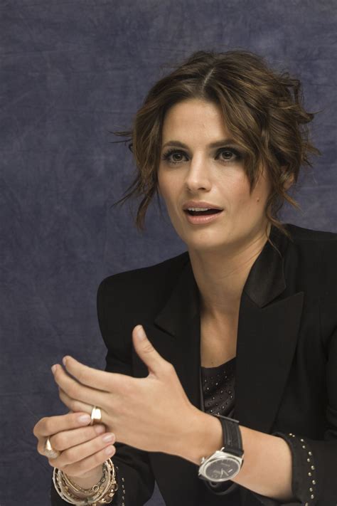 Stana Katic At Castle Press Conference Portraits In
