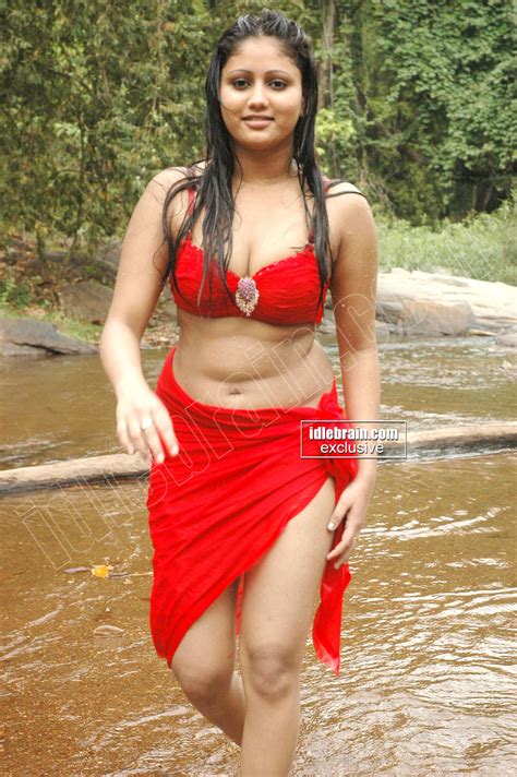 south masala actress amrutha valli spicy bathing pictures