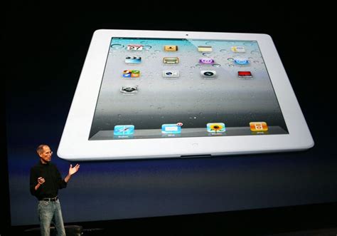 ipad  release day    apples  tablet huffpost impact
