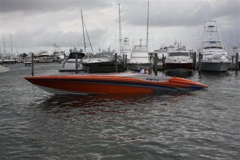 research 2009 hustler powerboats 50 performance yacht on