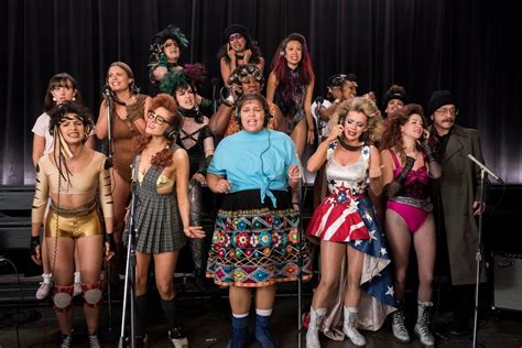 glow tv show cast in real life popsugar entertainment