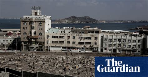eerie scenes in war torn aden yemen in pictures art