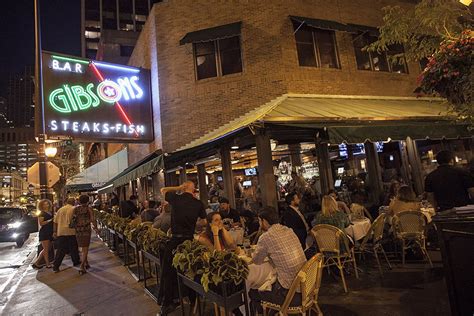 gibsons   top grossing independent restaurant  chicago pulling