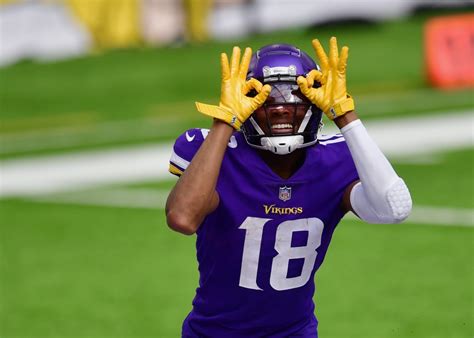 vikings rookie justin jefferson developing  complete receiver