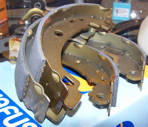 important tips  replacing  brake shoe     important