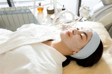 Asian Woman Enjoying Spa Treatment Stock Image Image Of Cosmetology
