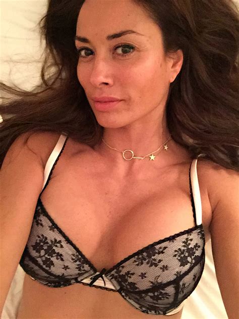 Mel Sykes Nude Private Mirror Selfies And Lingerie Pics — Check Out