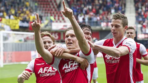 Video Aron Johannssons Goal From Long Range For Az Alkmaar Sports
