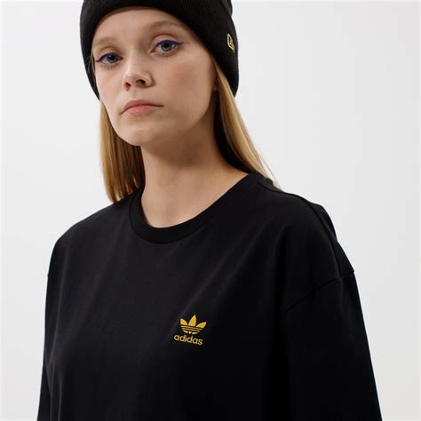 Adidas ТЕНИСКА Bf Tee H20412 Дамски Цвят черен Модни Тениски Дрехи