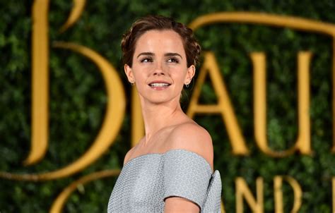 People Are Angry Feminist Emma Watson Has Posed For A