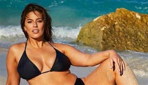 Unedited Plus Size Model Ashley Graham Flaunts Her Curves In Racy