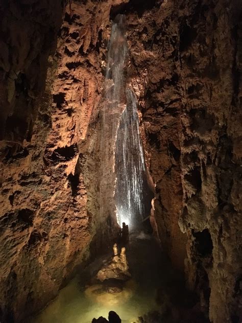 grutas de mira de aire uma aventura subterranea em portugal tripbabykids