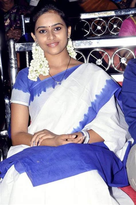 sri divya cute saree stills at mallela theeram lo