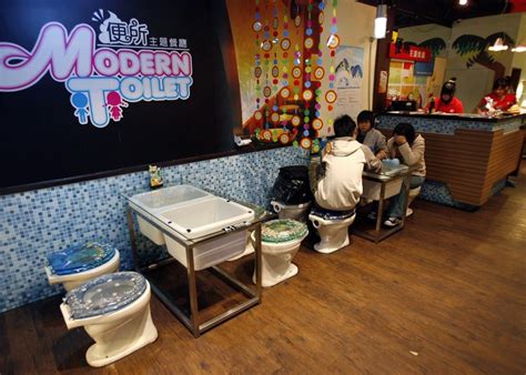 The World S Weirdest Restaurants From Toilet Seats To Sky High Dining