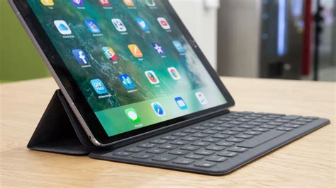 Apple 10 5 Inch Ipad Pro Review Ipad Pro 2 Is A Super Fast Laptop
