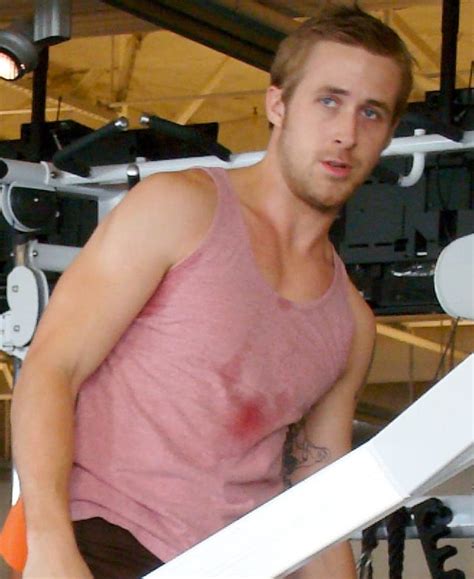 Photos Of Ryan Gosling Working Out Popsugar Celebrity Photo 2