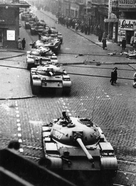 soviet armor entering budapest in response to the hungarian revolution november 4 1956