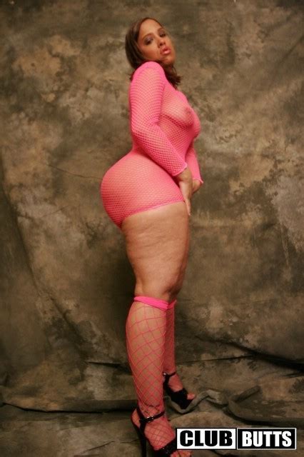 scarlett pink dress chocolate models shesfreaky