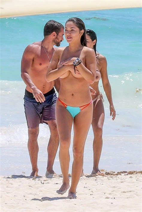 arianny celeste topless on the beach in mexico 11 celebrity