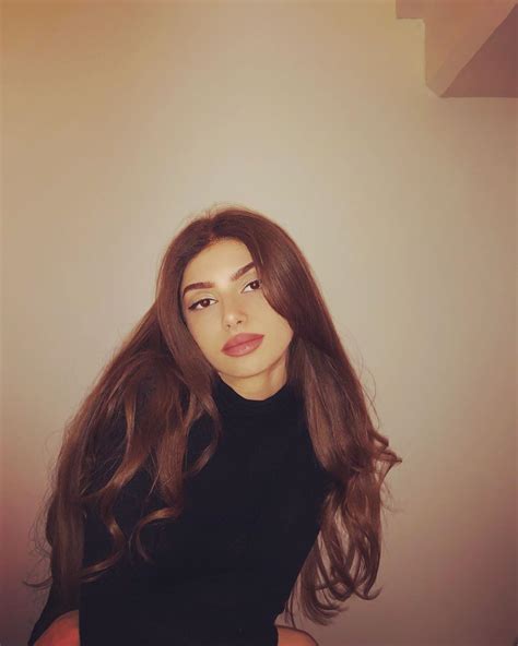 55 mimi keene hot pictures show off the web series star s