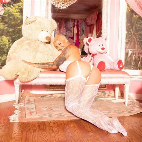 amber rose showed off her sexy ass in white lingerie 4 photos video