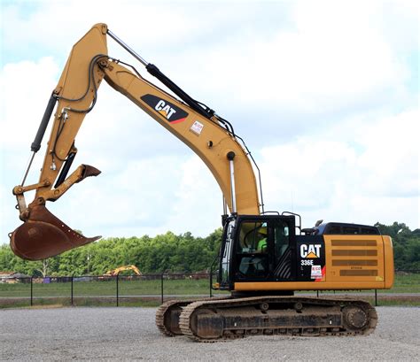 cat dl hydraulic excavators caterpillar excavator rentals