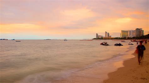 Pattaya Beach Holiday Accommodation From Au 37 Night Stayz