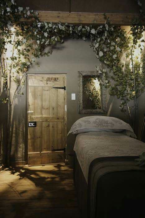 forest  cozy massage room decor esthetics room