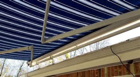 retractable awning tips  singapore