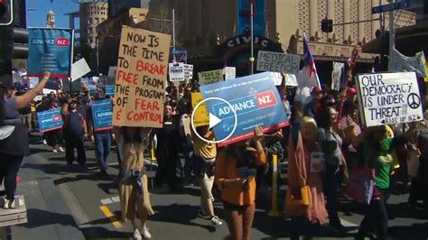 new zealand protesters rally against lockdown the new york times