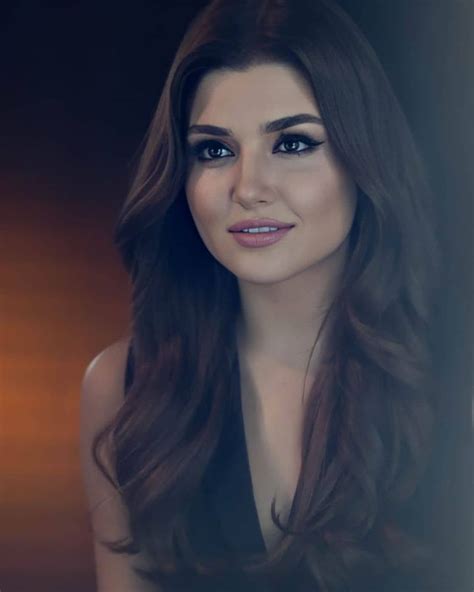 Hande Erçel Turkish Television Actress And Model Beauty Girl