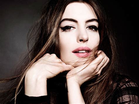anne hathaway hd wallpapers latest anne hathaway wallpapers hd free