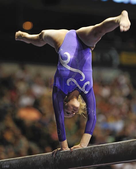Nastia Liukin Gymnast On Balance Beam Gymnastics Kyfun