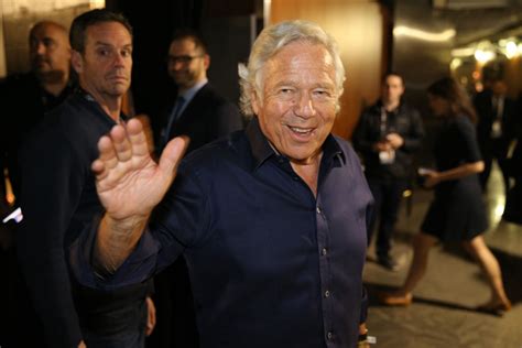 Patriots Owner Robert Kraft Facing Charges After Prostitution Sting