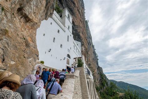 bilder felsenkloster ostrog montenegro franks travelbox