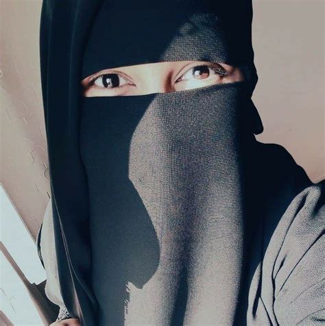 Pin By Muslimahme Alhll On Elegant Niqab Fashion Niqab Girls