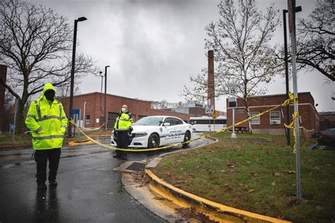 Va Hospital Explosion 2 Dead 1 Missing In West Haven Connecticut