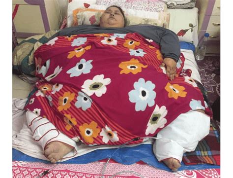 1 100 Pound Woman Leaves Home For First Time In 25 Years — To Fly To