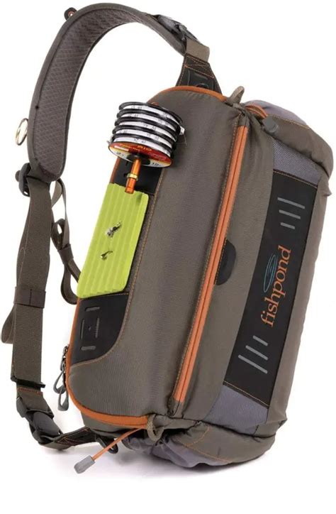 fly fishing sling pack  buyers guide  wading list