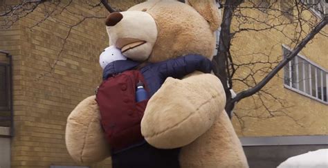 A Giant Teddy Bear Celebrates Valentine S Day By Giving