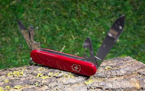 swiss army knife  everyday carry agdaily