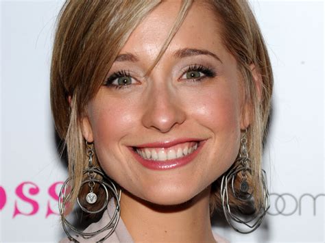it appears that allison mack was trying to recruit