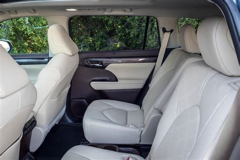 Toyota Highlander With 3rd Row Seating