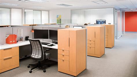office workstations layout